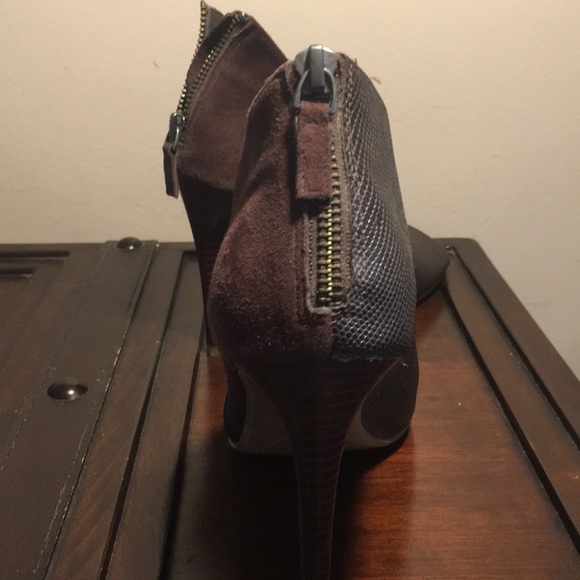 Halogen suede and leather open toe heels - Picture 5 of 6